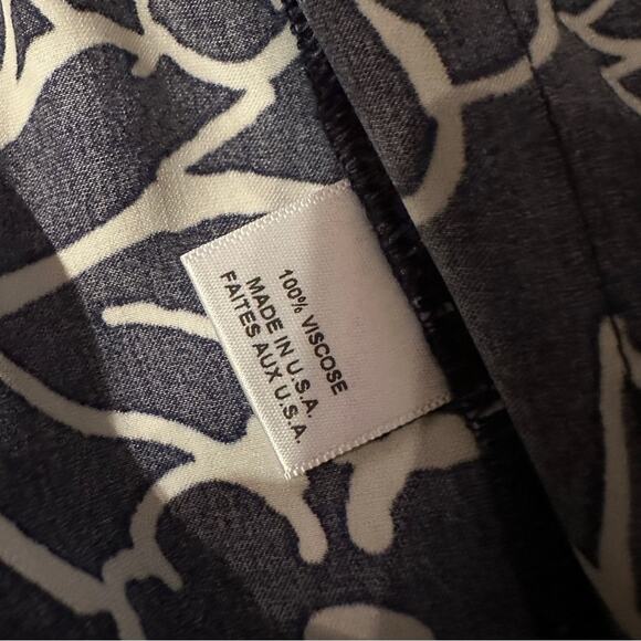 Misa Azores Tasseled Navy Blue & White Floral Long Sleeve Tie Long Kimono XS NEW - Picture 10 of 13